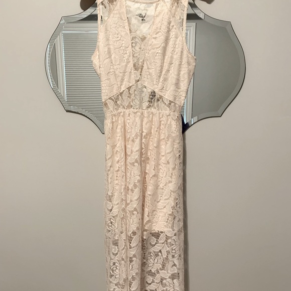 Divided - Lace maxi dress - Picture 1 of 6
